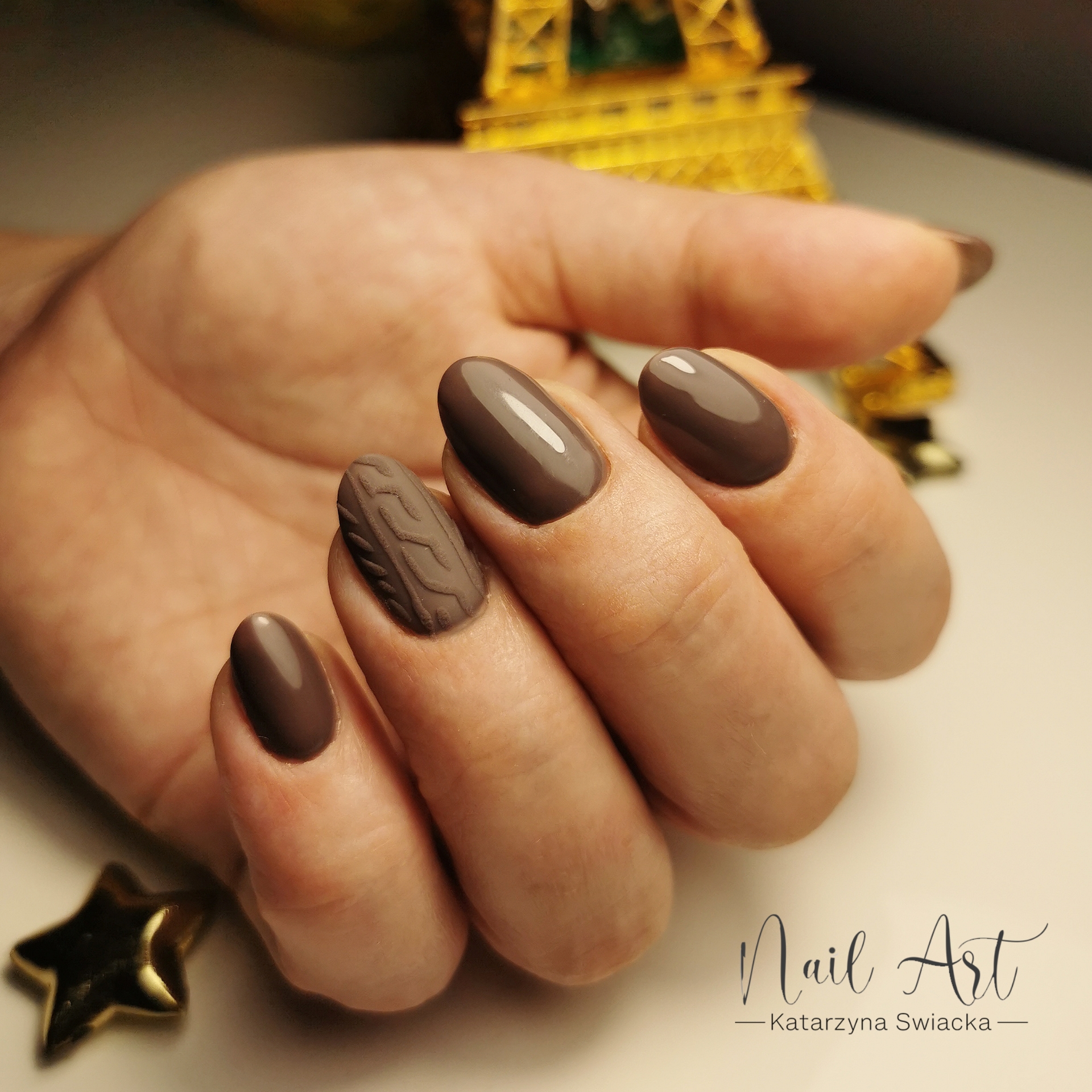 Feine Nail Art mit eleganter Farbwelt